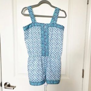 VINEYARD VINES • Embroidered Tiny Leaves Romper